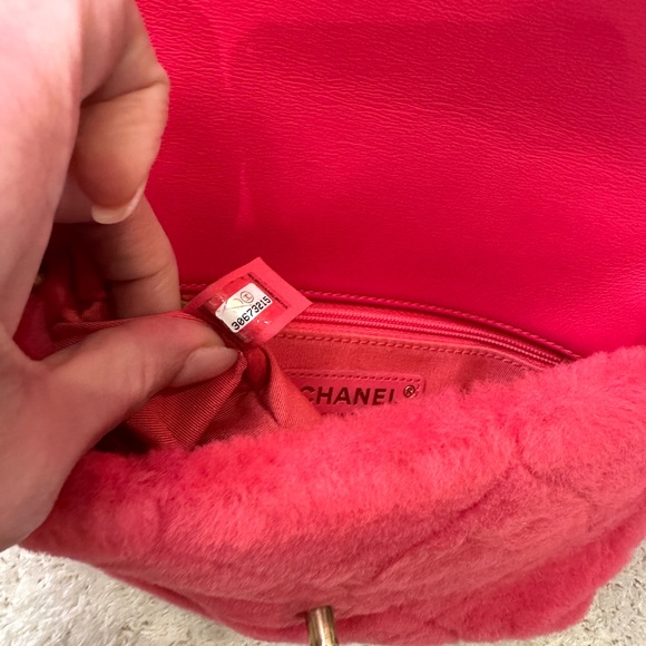 Chanel CC Quilted Shearling Chunky Chain Flap Bag - Picture 13 of 13